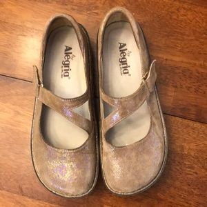 Women’s Allegria Shoes, size 39(9)